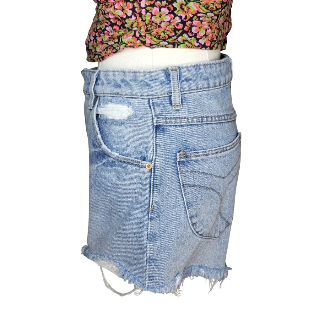 Rolla's High Rise Duster Denim Shorts Distressed Frayed Hem Vintage Wash 26